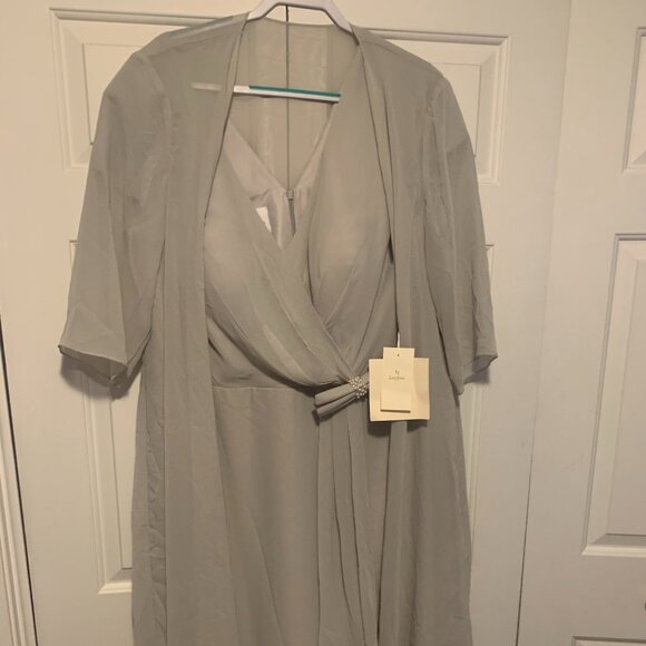 Formal Knee Length Dress Set - Picture 5 of 5